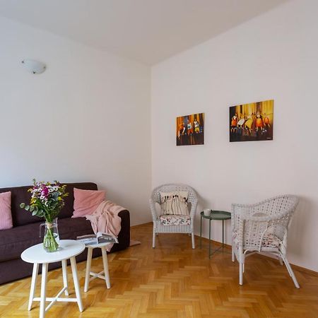 Homey Flat In Vinohrady By Prague Days Экстерьер фото